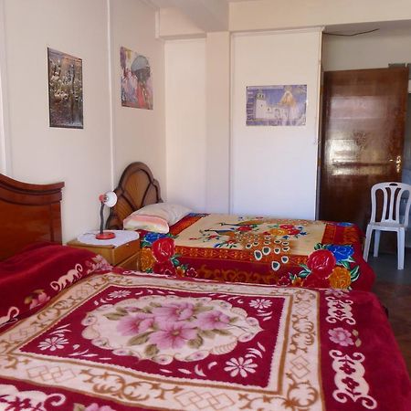 Hostal Villa Imperial Yunguyo Ngoại thất bức ảnh